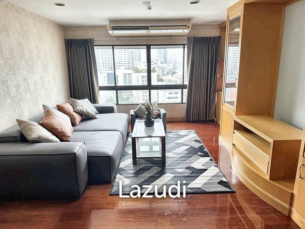 3 bedrooms Condo in Bangkok, Thailand No. 25418