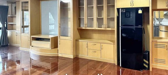 3 bedrooms Condo in Bangkok, Thailand No. 25418 4