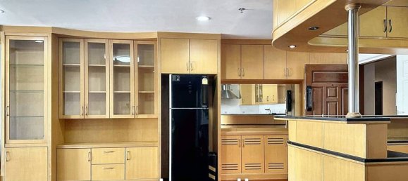 3 bedrooms Condo in Bangkok, Thailand No. 25418 3