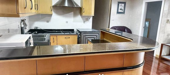 3 bedrooms Condo in Bangkok, Thailand No. 25418 6