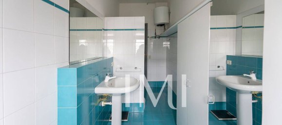 Apartamento de 2 dormitorios en Milan, Italy No. 241364 32
