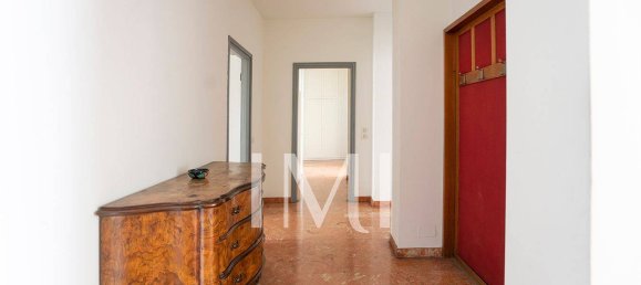 Apartamento de 2 dormitorios en Milan, Italy No. 241364 9