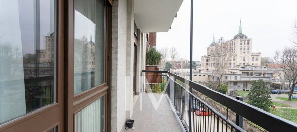 Apartamento de 2 dormitorios en Milan, Italy No. 241364 5