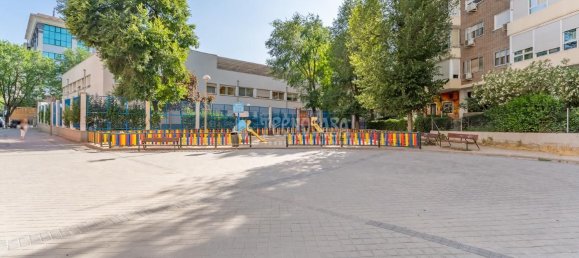 3 bedrooms Apartment in Madrid, Spain No. 143419 25