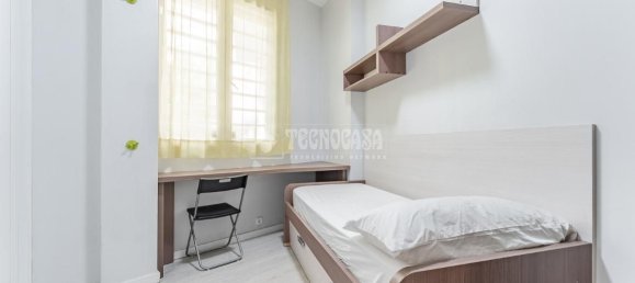 3 bedrooms Apartment in Madrid, Spain No. 143419 16