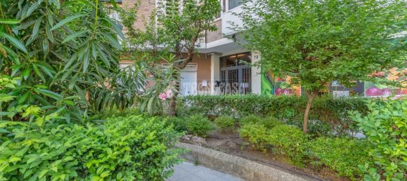 3 bedrooms Apartment in Madrid, Spain No. 143419 2