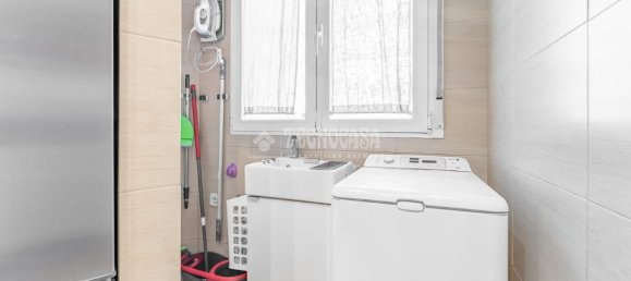 3 bedrooms Apartment in Madrid, Spain No. 143419 22