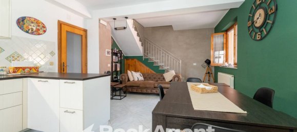 3 bedrooms Apartment in Aci Catena, Italy No. 325463 9