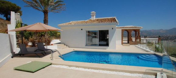 3 bedrooms Villa in Mijas, Spain No. 148015 2
