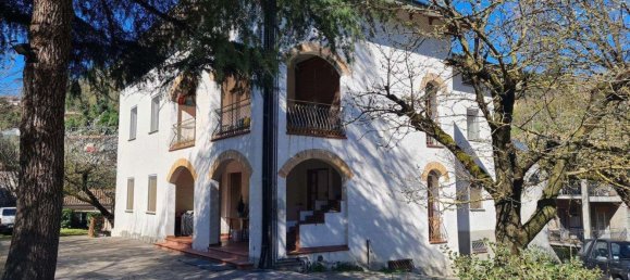 6 rooms Apartment in Mercato Saraceno, Italy No. 15954 2