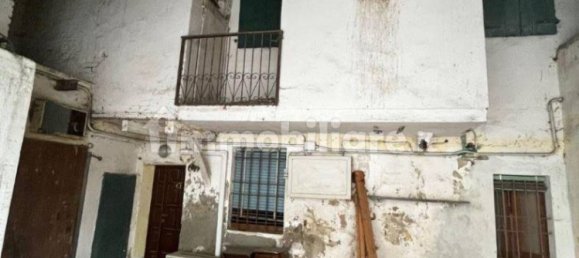 3 bedrooms House in Capergnanica, Italy No. 354218 9