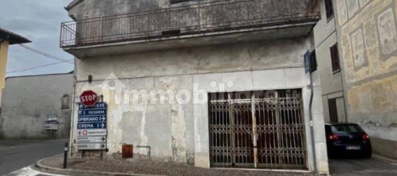 3 bedrooms House in Capergnanica, Italy No. 354218 2