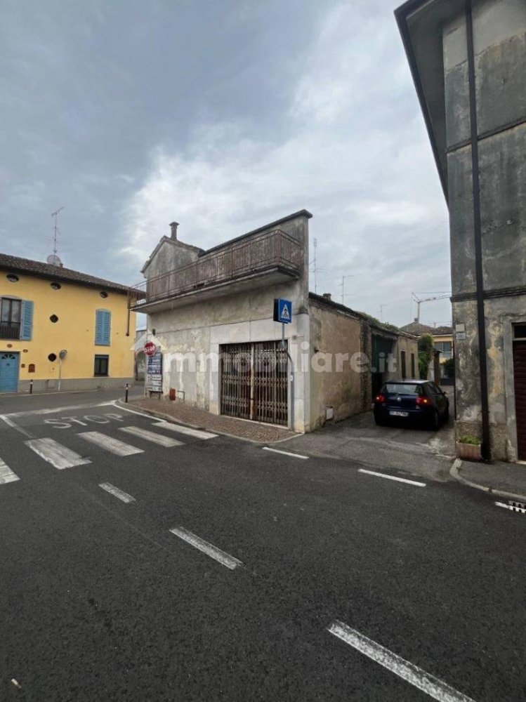 3 bedrooms House in Capergnanica, Italy No. 354218