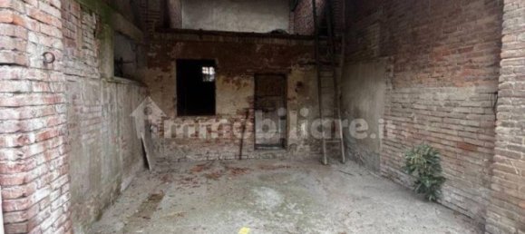 3 bedrooms House in Capergnanica, Italy No. 354218 6