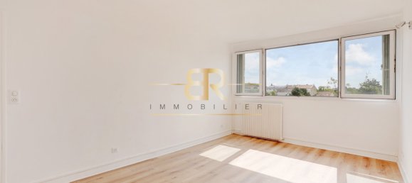 2 bedrooms Apartment in Champigny-sur-Marne, France No. 166873 2