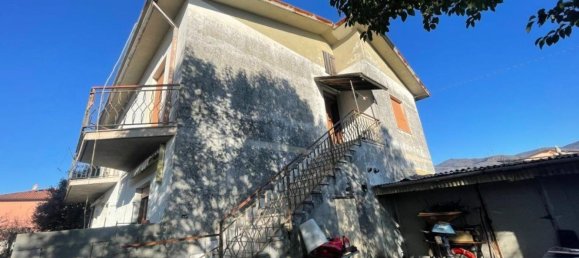 5 rooms House in Luni, Italy No. 94407 21