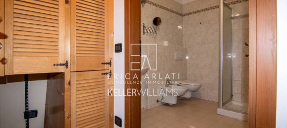 2 Schlafzimmer Wohnung in Como, Italy, Nr. 379428 4