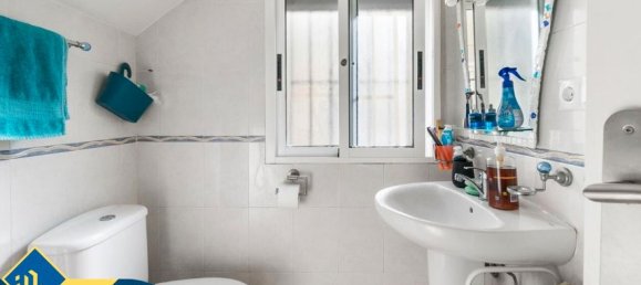 3 bedrooms House in San Miguel de Salinas, Spain No. 165890 7