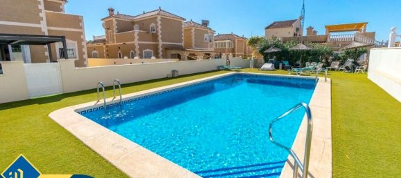 3 bedrooms House in San Miguel de Salinas, Spain No. 165890 15