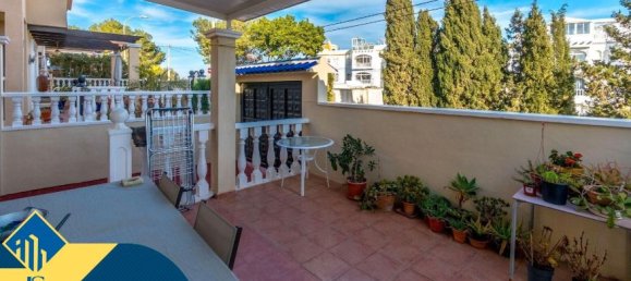 3 bedrooms House in San Miguel de Salinas, Spain No. 165890 2