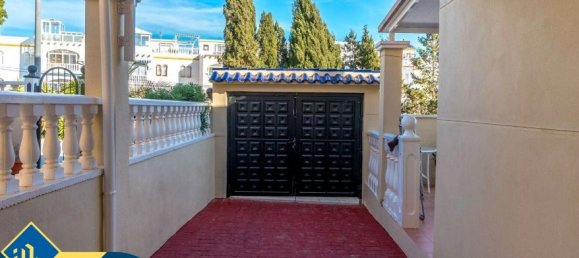 3 bedrooms House in San Miguel de Salinas, Spain No. 165890 3