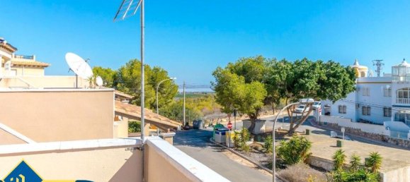 3 bedrooms House in San Miguel de Salinas, Spain No. 165890 21