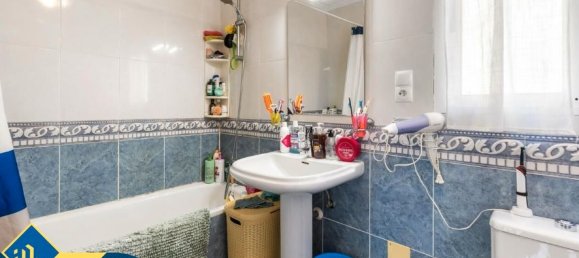 3 bedrooms House in San Miguel de Salinas, Spain No. 165890 8