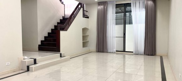 7 Schlafzimmer Haus in Watthana, Thailand, Nr. 4526 3