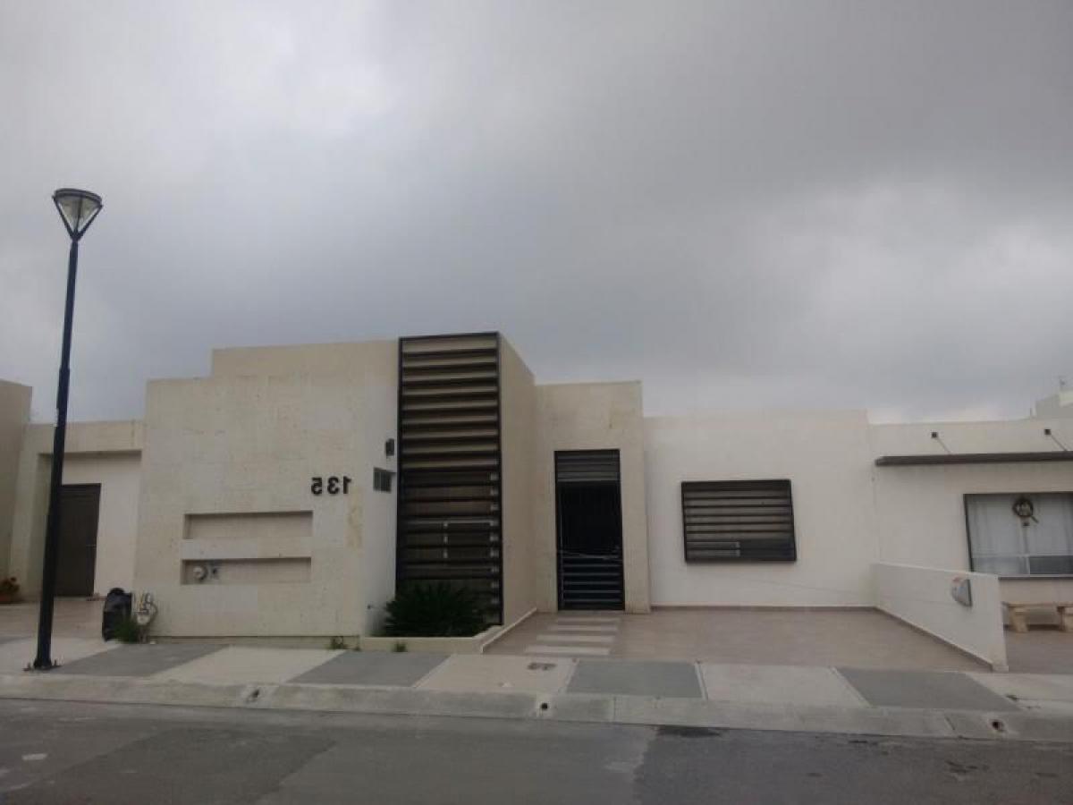 3 bedrooms House in Playa Vicente, Mexico No. 186024