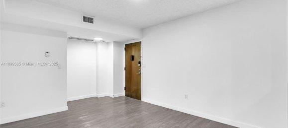 1 dormitorio propiedad comercial en venta en Miami, Miami-Dade, Florida, USA № 614218 9