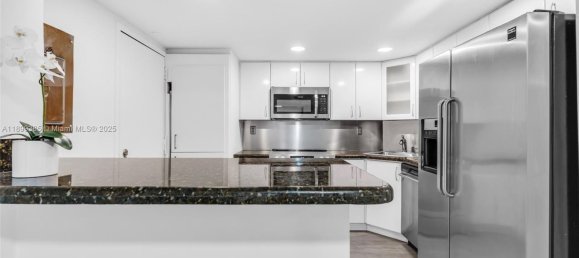 1 dormitorio propiedad comercial en venta en Miami, Miami-Dade, Florida, USA № 614218 10