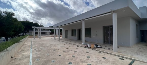 10 bedrooms Villa in Palmanova, Spain No. 14710 7