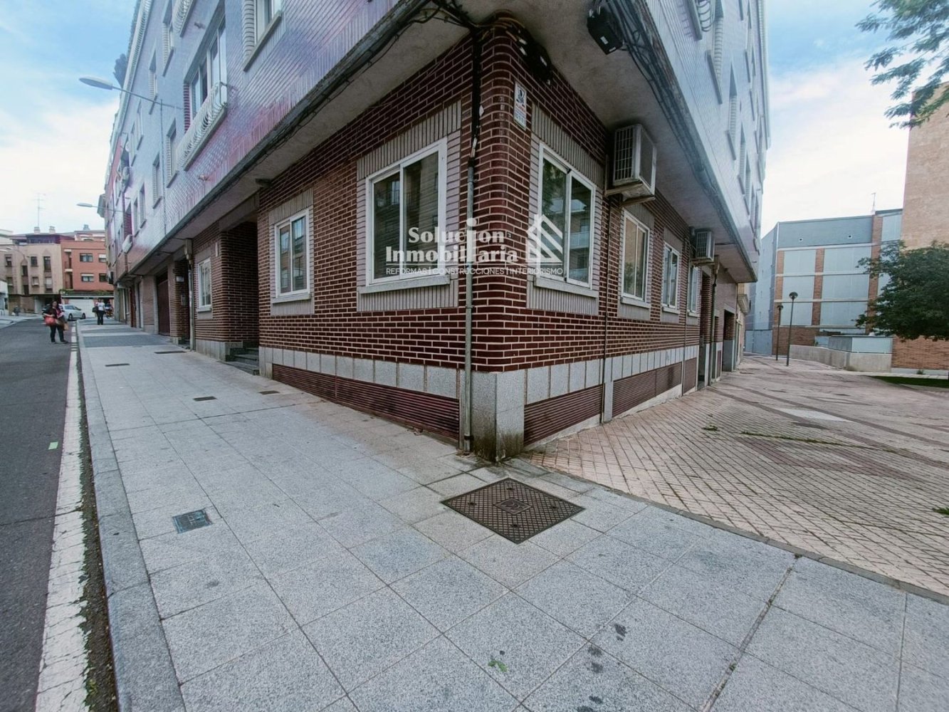 Propriété commerciale à Salamanca, Spain 125m² No. 75197