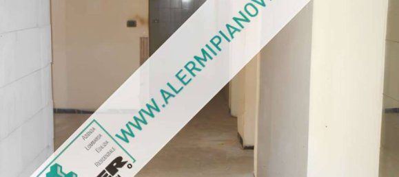 2 bedrooms Apartment in Milan, Italy No. 245408 3