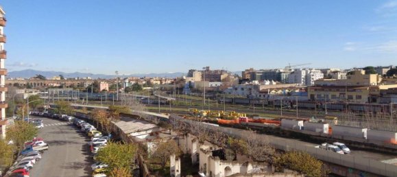 2 rooms Apartment in Rome, Italy No. 35918 4