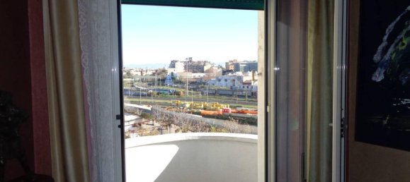 2 rooms Apartment in Rome, Italy No. 35918 6