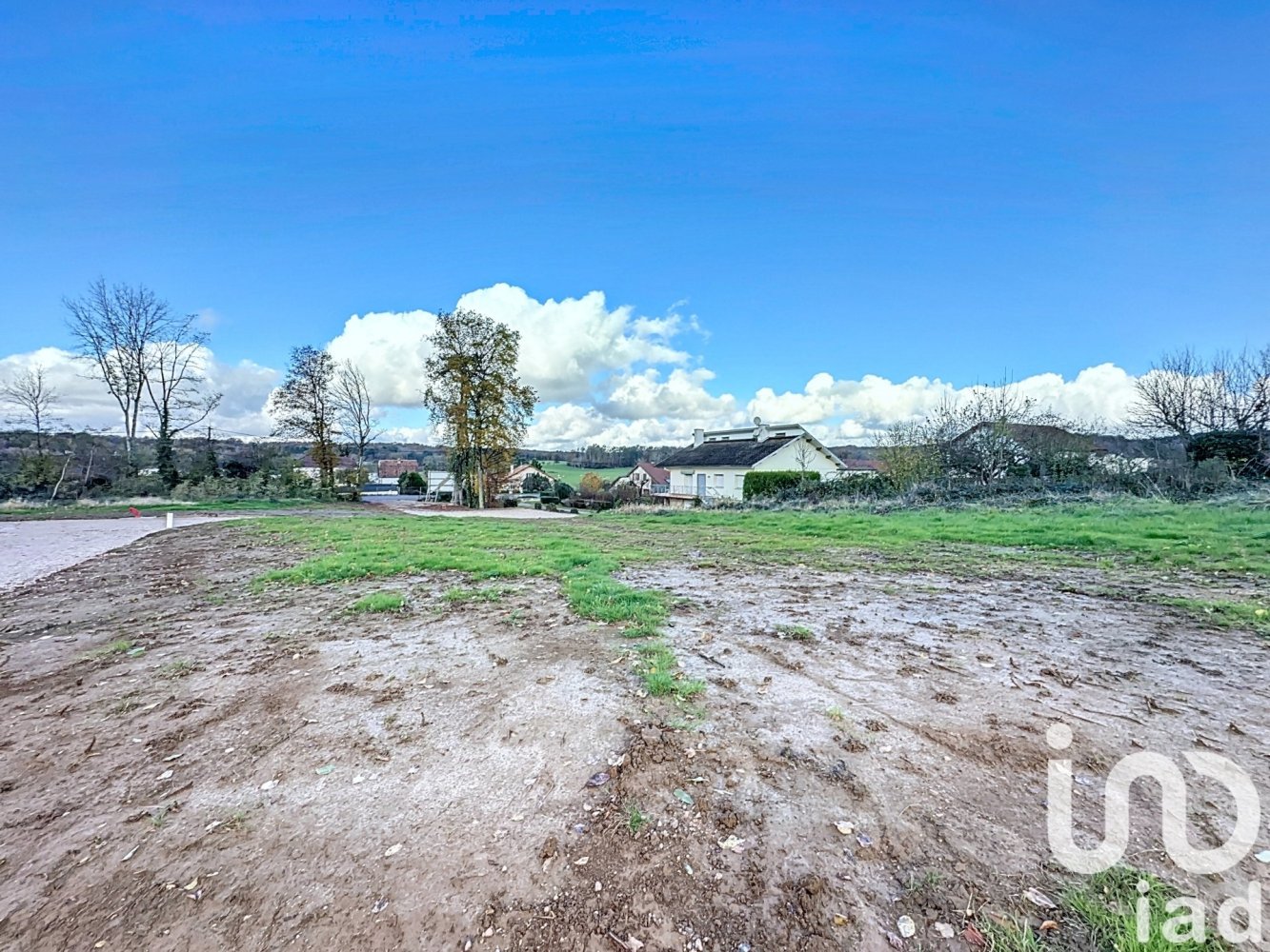  Land in Montferrand-le-Chateau, France No. 107519