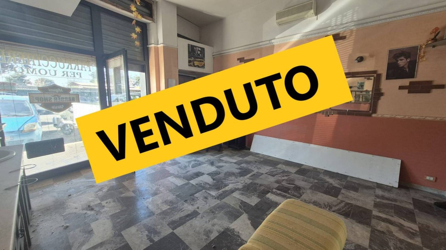 2-Zimmer Gewerbliche Immobilie in Rome, Italy, Nr. 220083