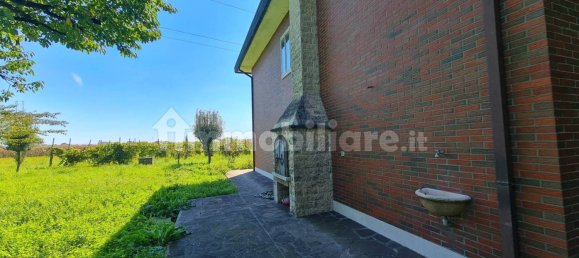 3 bedrooms Villa in Venice, Italy No. 341381 12