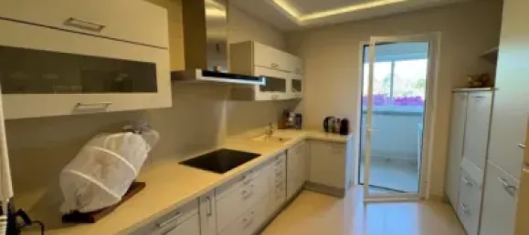 2 chambres Appartement à Estepona, Spain No. 140358 8