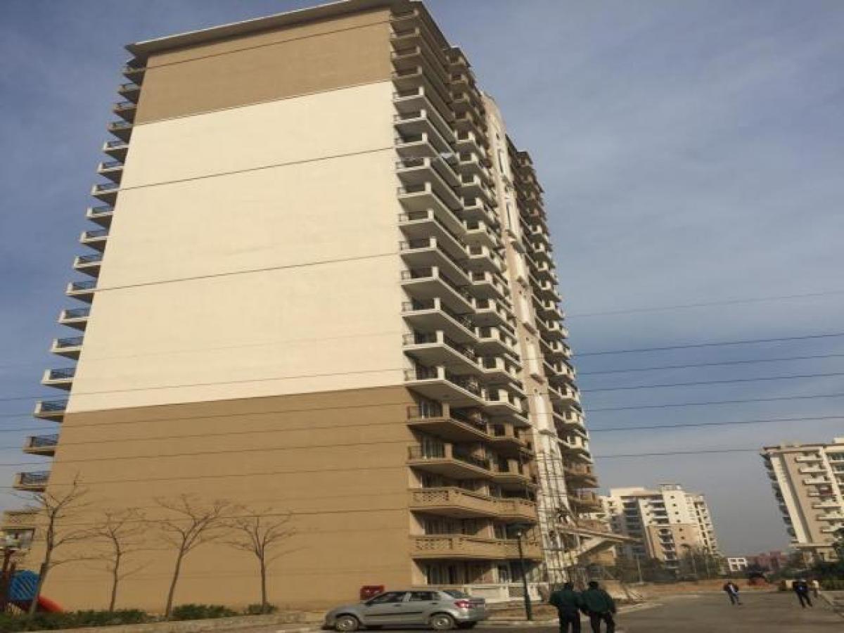 3 bedrooms House in Gurgaon, India No. 1037