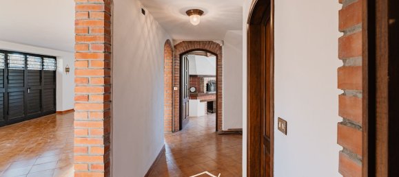 7 rooms Villa in Curtatone, Italy No. 177329 32