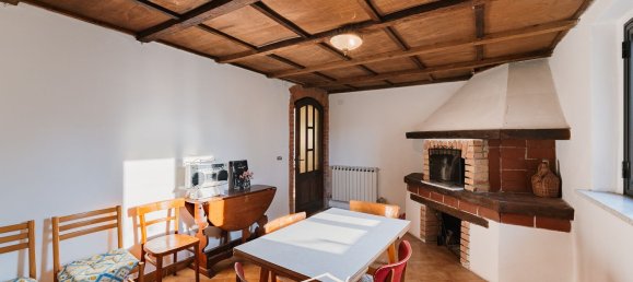 7 rooms Villa in Curtatone, Italy No. 177329 3