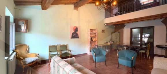 7-salle Appartement à Peccioli, Italy No. 21277 3