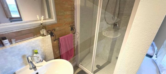 7-salle Appartement à Peccioli, Italy No. 21277 34