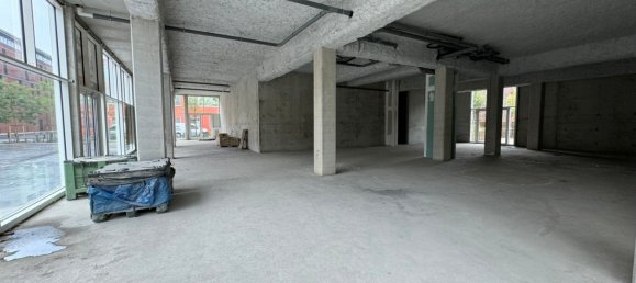382m² Commercial property in Lille, France No. 158571 3