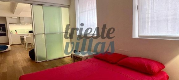1 غرف نوم شقة في Trieste, Italy رقم 97811 8