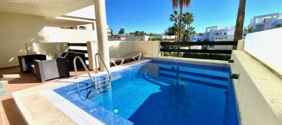 2 bedrooms Apartment in Estepona, Spain No. 185078 9