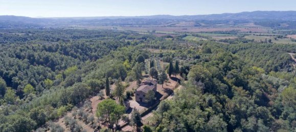 6 bedrooms House in Città della Pieve, Italy No. 58043 3