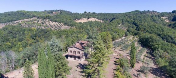 6 bedrooms House in Città della Pieve, Italy No. 58043 5